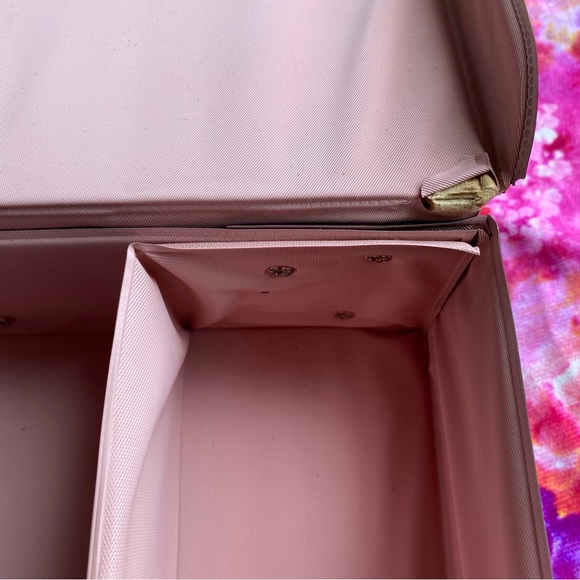 BARBIE CASE © 1965 Mattel
Black vinyl - vintage - RARE for Collectors - Picture 12 of 16